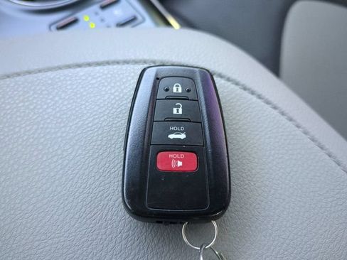 Used 2020 Toyota Camry XLE w/ Driver Assist Package FWD image 37
