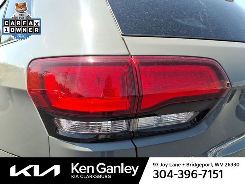 Used 2020 Jeep Grand Cherokee Altitude AWD/4WD image 9
