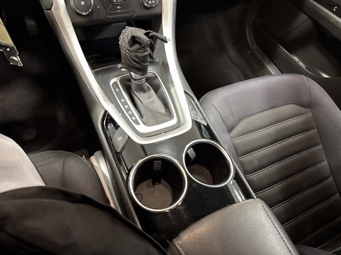 Used 2013 Ford Fusion SE image 23