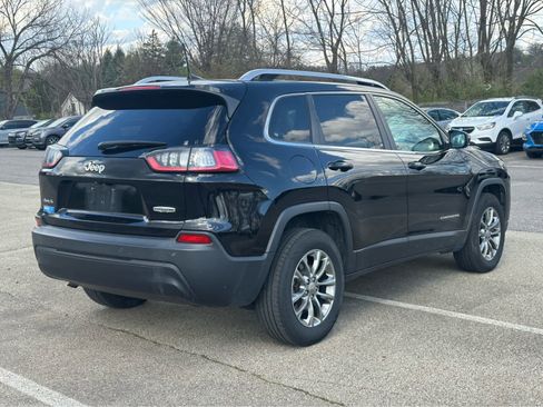Used 2019 Jeep Cherokee Latitude Plus image 5
