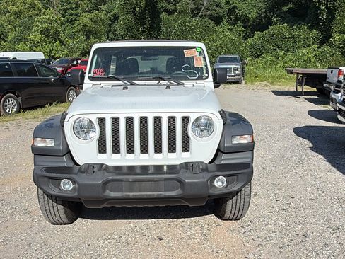 Used 2023 Jeep Wrangler Unlimited Sport AWD/4WD image 3