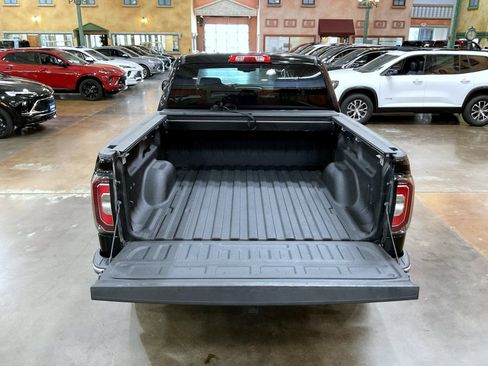 Used 2018 GMC Sierra 1500 SLT w/ SLT Premium Package AWD/4WD image 21