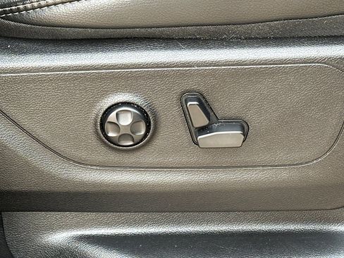 Used 2019 RAM 1500 Sport w/ Level 2 Equipment Group image 37