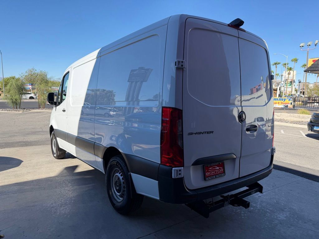 Used 2019 Mercedes-Benz Sprinter 144 image 12