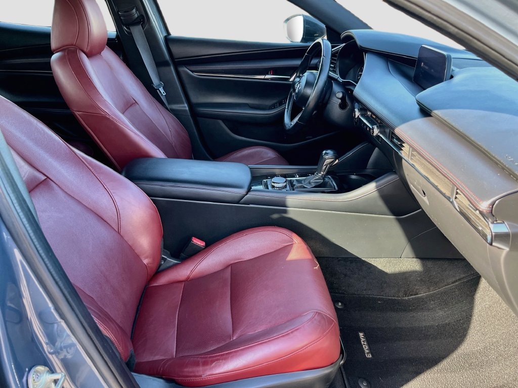 Used 2022 MAZDA MAZDA3 s FWD image 28