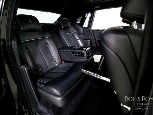 Used 2020 Rolls-Royce Phantom Sedan RWD image 29