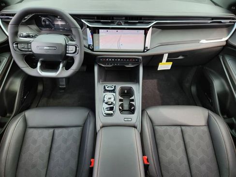 New 2026 Jeep Cherokee Overland image 21