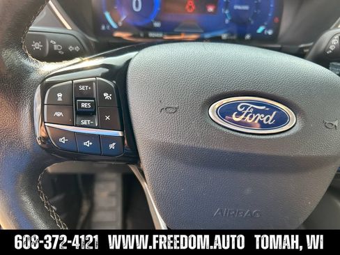 Used 2021 Ford Escape Titanium w/ Titanium Elite Package AWD/4WD image 22