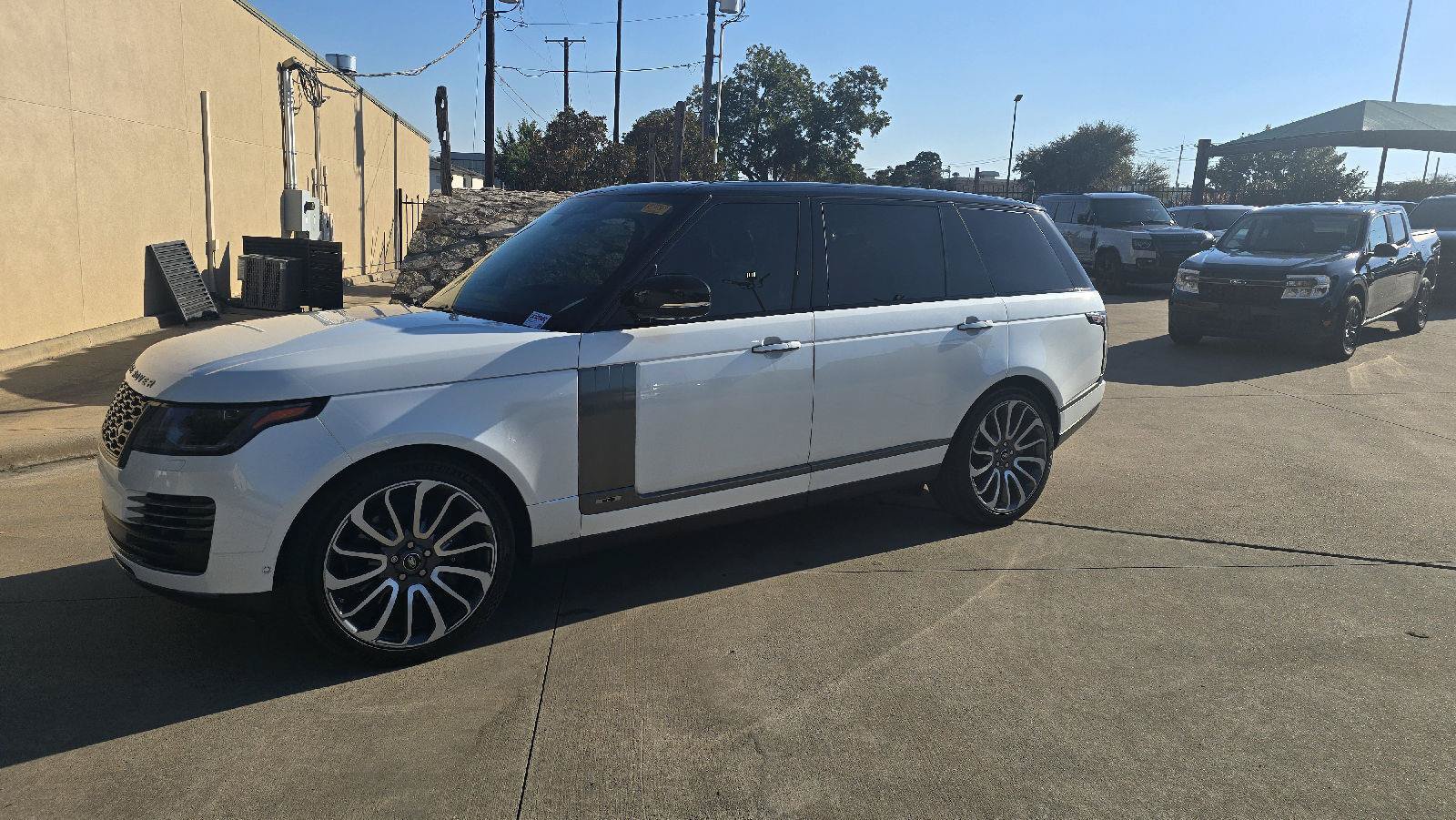 Used 2020 Land Rover Range Rover Long Wheelbase Autobiography AWD/4WD image 1