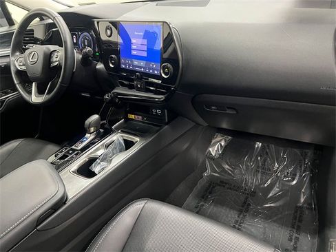 Certified 2024 Lexus NX 350h AWD image 12