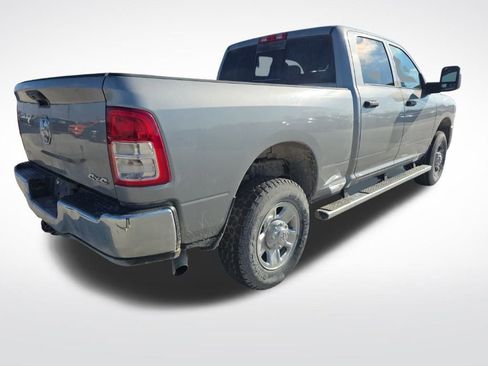 Used 2024 RAM 2500 Tradesman w/ Chrome Appearance Group image 7