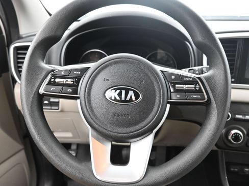 Used 2020 Kia Sportage LX FWD image 13
