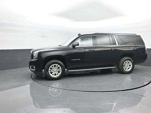 Used 2019 GMC Yukon XL SLT image 4