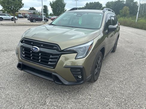 Used 2024 Subaru Ascent Onyx Edition AWD/4WD image 6