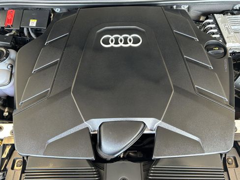 Used 2025 Audi Q7 3.0T Premium Plus image 15