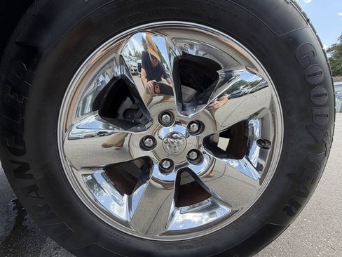 Used 2019 RAM 1500 Big Horn RWD image 16