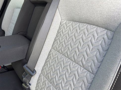 Used 2022 Chevrolet Equinox LS w/ LS Convenience Package image 34