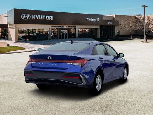 New 2026 Hyundai Elantra SE image 7