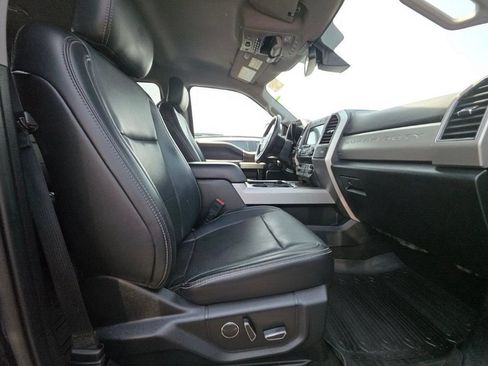 Used 2019 Ford F350 Lariat w/ Lariat Ultimate Package AWD/4WD image 8