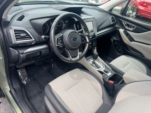 Used 2019 Subaru Forester Premium w/ All-Weather Package AWD/4WD image 10
