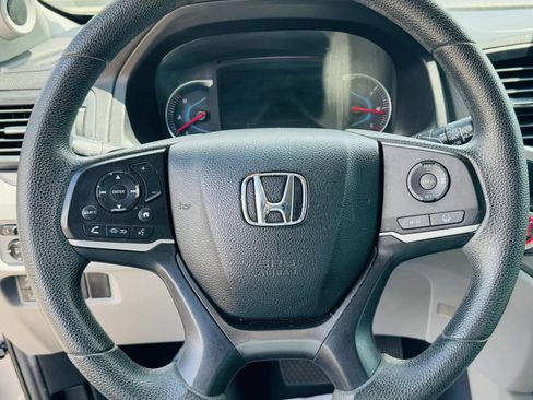 Used 2021 Honda Pilot LX image 10