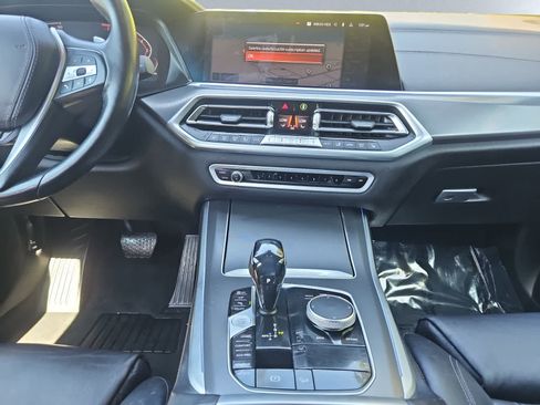 Used 2019 BMW X5 xDrive40i w/ Premium Package 2 image 12