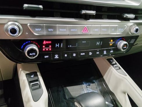 Used 2024 Kia Telluride S w/ S Sunroof Package image 21