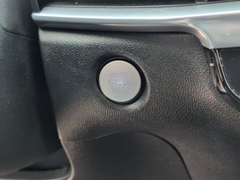 Certified 2025 Kia Sorento SX image 18