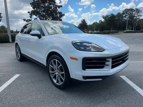 New 2025 Porsche Cayenne image 2
