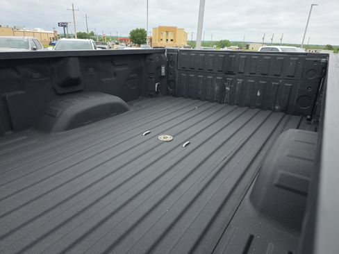 Used 2024 GMC Sierra 2500 Denali w/ Technology Package AWD/4WD image 19