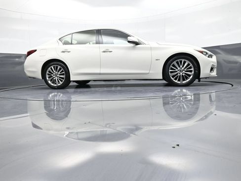 Used 2019 INFINITI Q50 Luxe w/ Essential Package (3.0T Luxe) AWD/4WD image 28