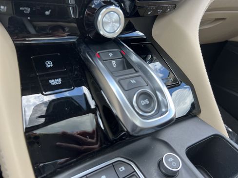 Used 2022 Acura MDX SH-AWD w/ Advance Package image 22