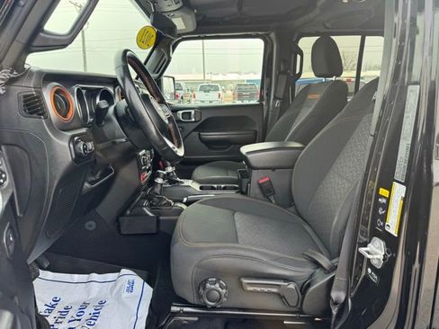 Used 2021 Jeep Gladiator Mojave w/ Trailer Tow Package image 9