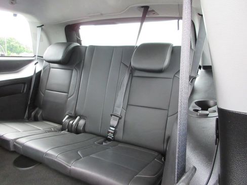 Used 2018 GMC Yukon SLT AWD/4WD image 22