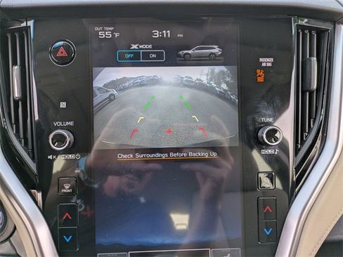 Used 2021 Subaru Outback Premium image 12