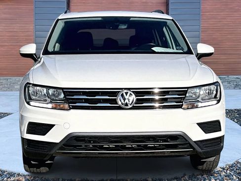 Used 2018 Volkswagen Tiguan SEL image 3