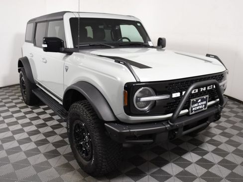 Used 2021 Ford Bronco First Edition AWD/4WD image 9