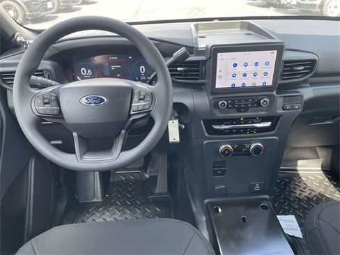 New 2025 Ford Explorer 4WD Police Interceptor image 4