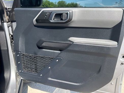 Used 2023 Ford Bronco Big Bend w/ Sasquatch Package AWD/4WD image 17