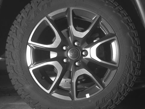 Used 2025 Jeep Compass Trailhawk image 15