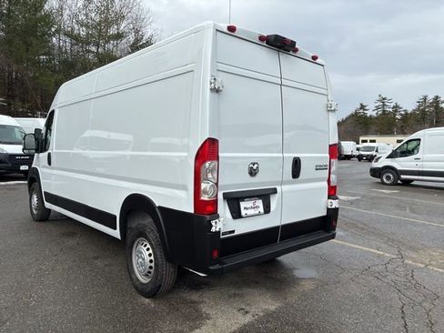 Used 2025 RAM ProMaster 2500 w/ Convenience Group image 5