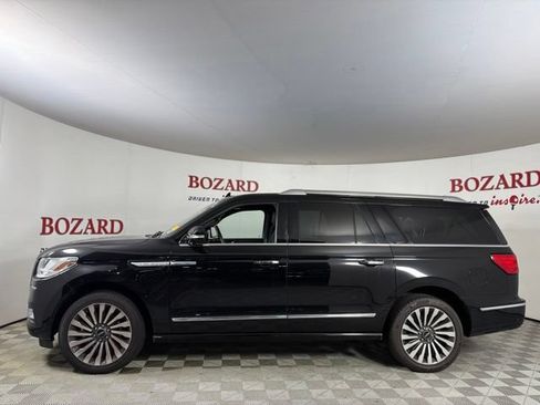 Used 2018 Lincoln Navigator L Reserve w/ Technology Package AWD/4WD image 8