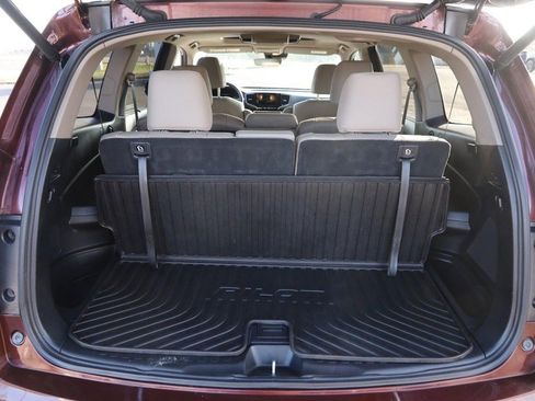Used 2022 Honda Pilot Touring image 8