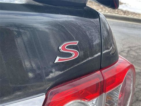 Used 2012 Toyota Corolla S image 12