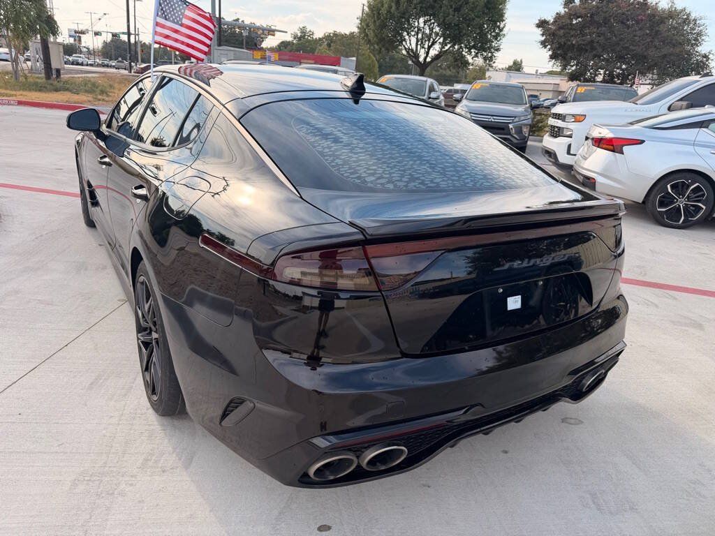 Used 2022 Kia Stinger GT-Line w/ Sun & Sound Package RWD image 2