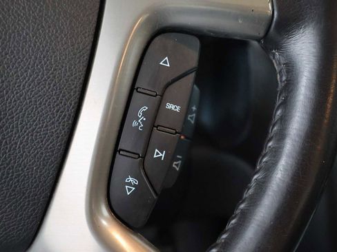 Used 2010 GMC Sierra 1500 SLT AWD/4WD image 25