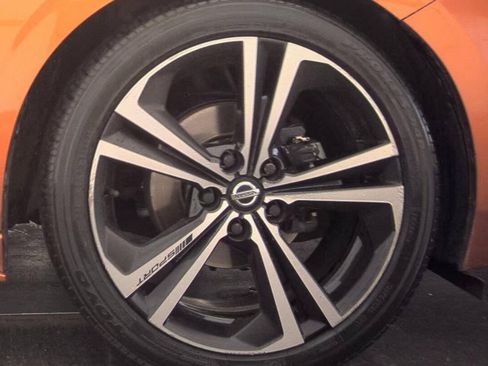 Used 2023 Nissan Sentra SR w/ Electronics Package FWD image 25