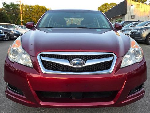 Used 2010 Subaru Legacy 2.5i Premium AWD/4WD image 4