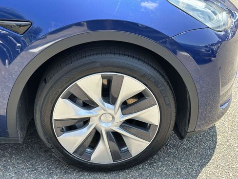 Used 2021 Tesla Model Y Long Range AWD/4WD image 10
