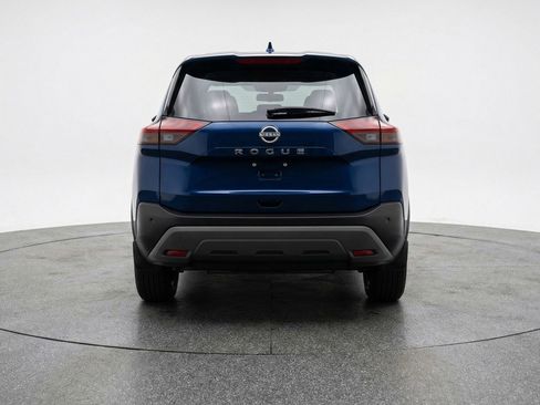 Used 2025 Nissan Rogue SV image 7